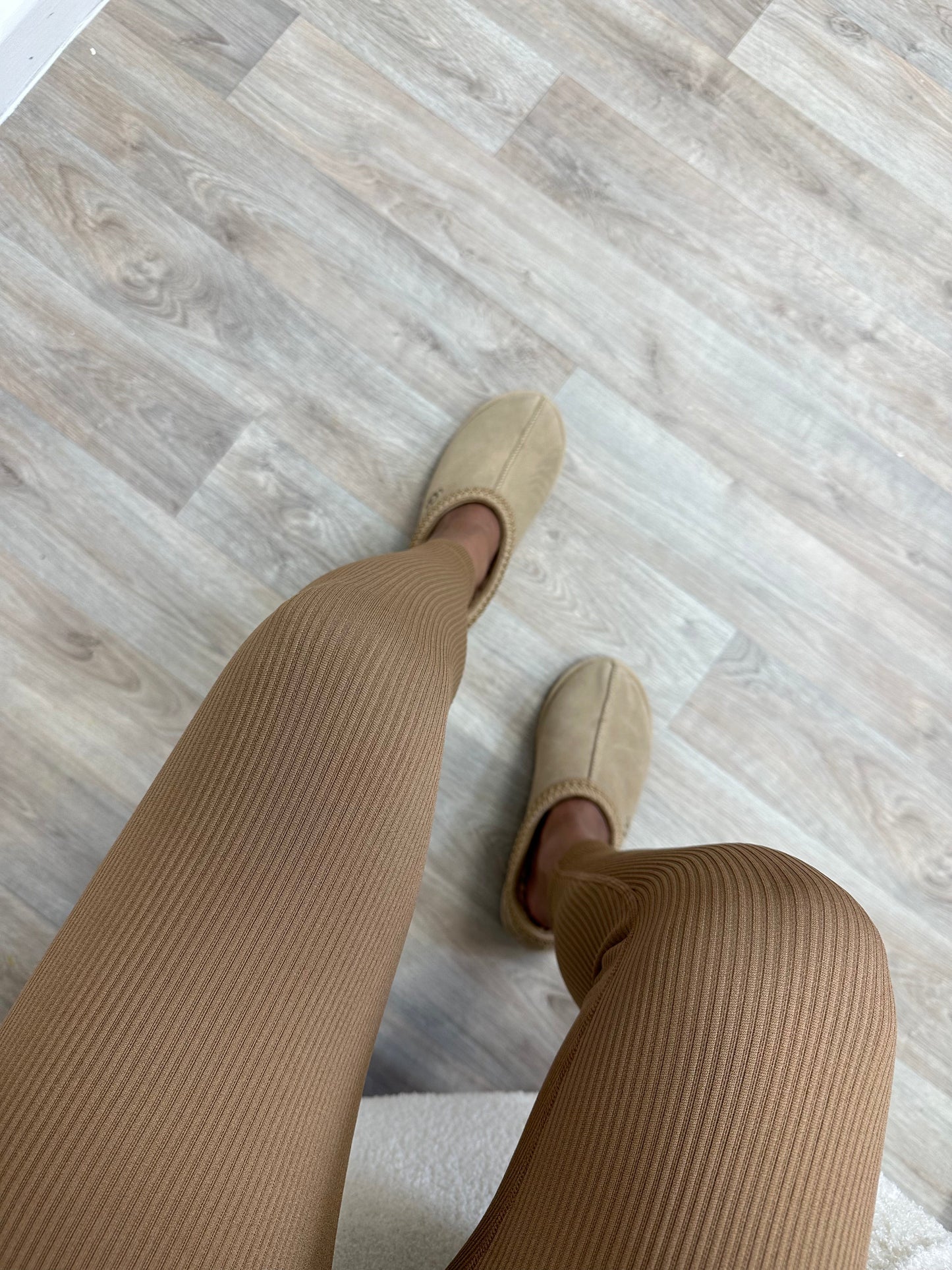 RIBBED” HIGH WAIST SEAMLESS LEGGINGS