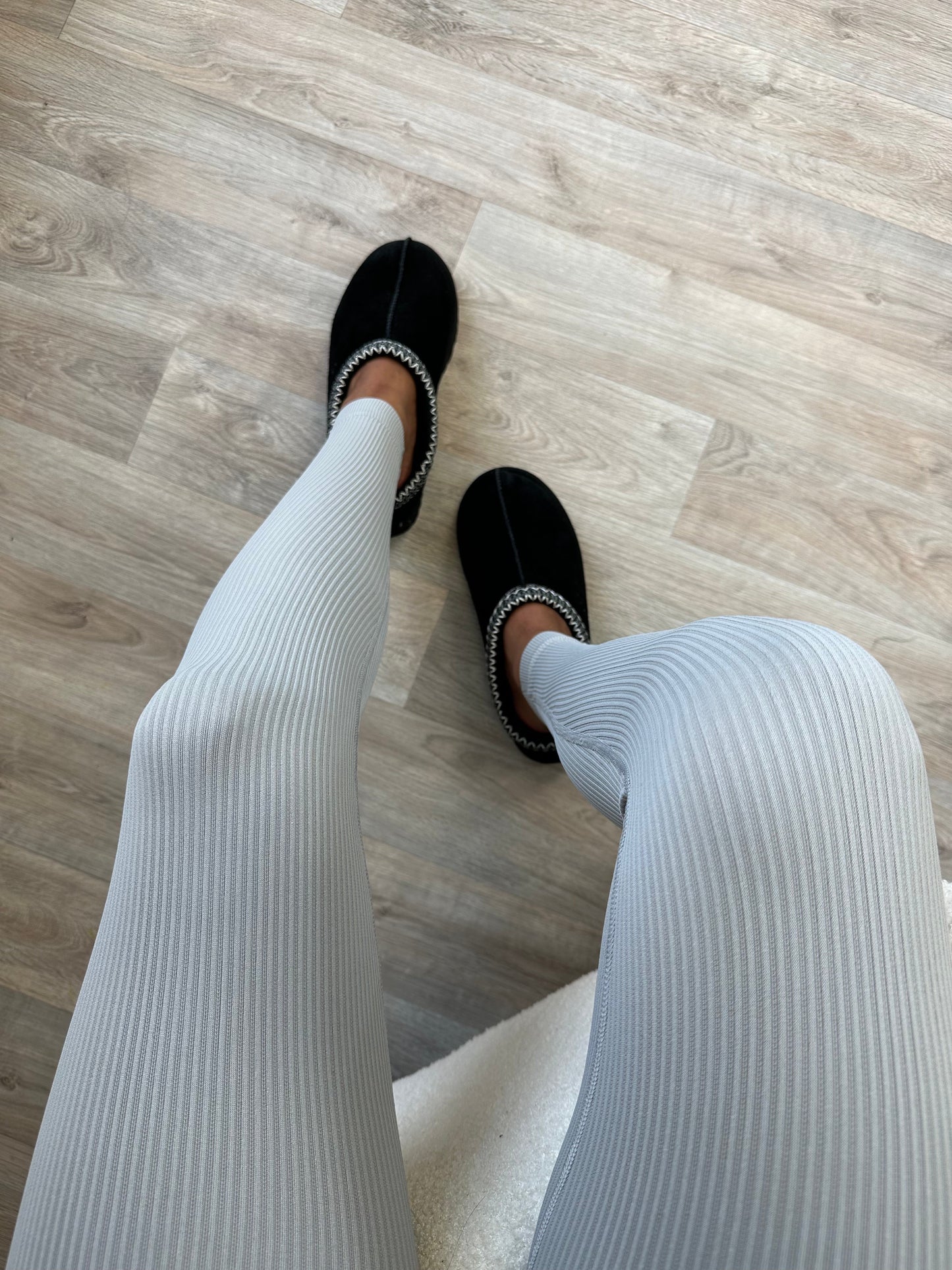 RIBBED” HIGH WAIST SEAMLESS LEGGINGS