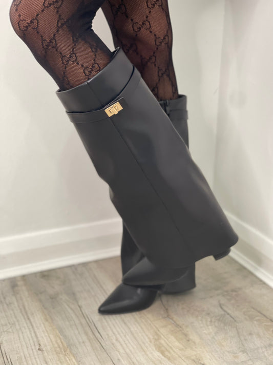 GIGI” Boots Black PU Leather
