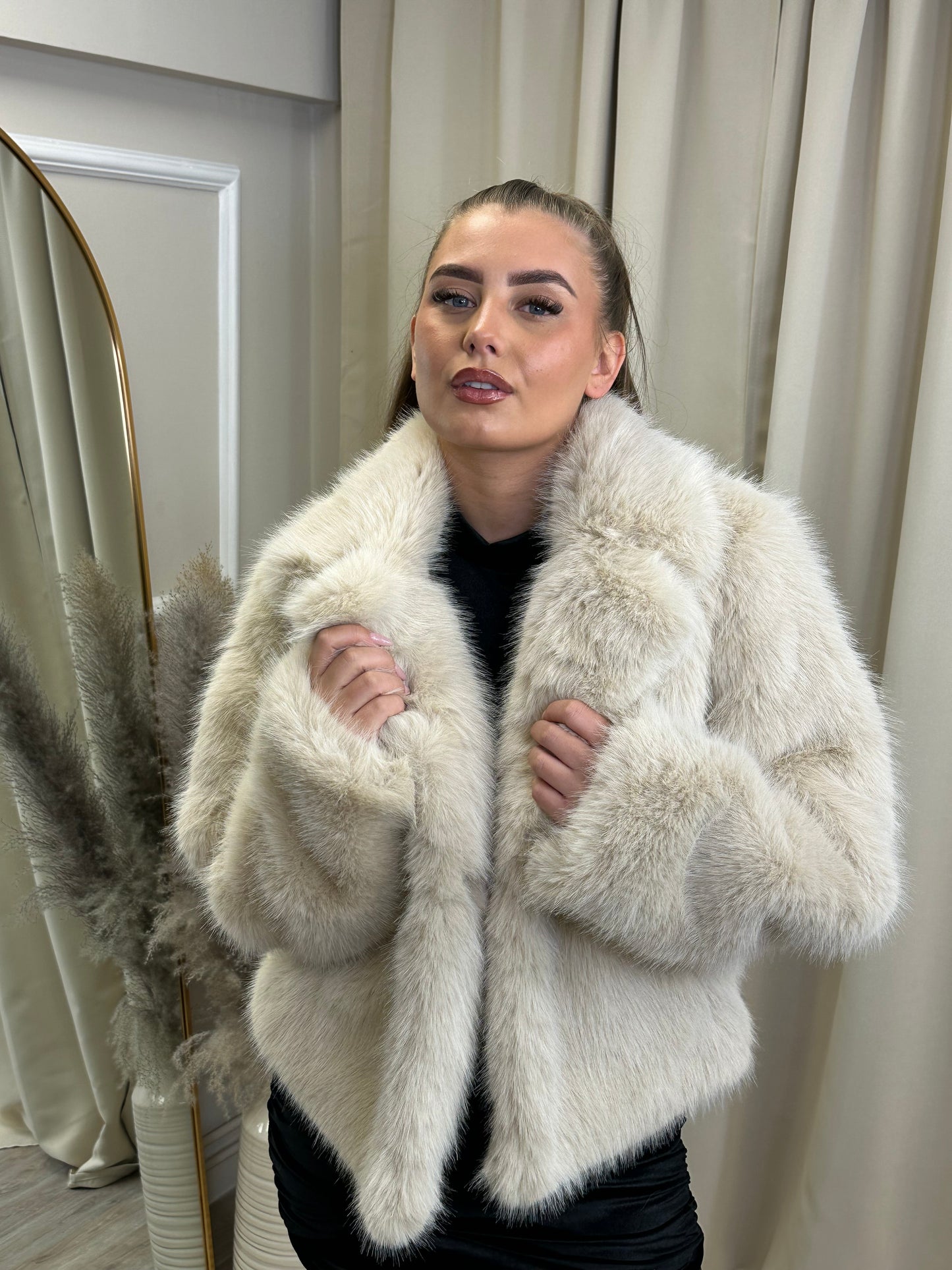 LIZA” FAUX FUR JACKET BEIGE