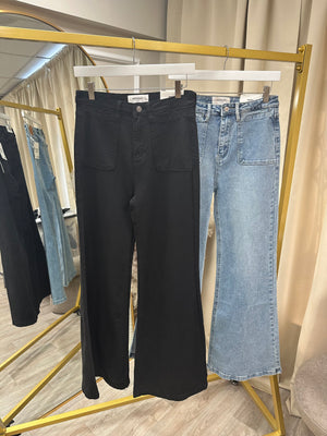 Patch Pocket Denim Flared Jeans regular leg