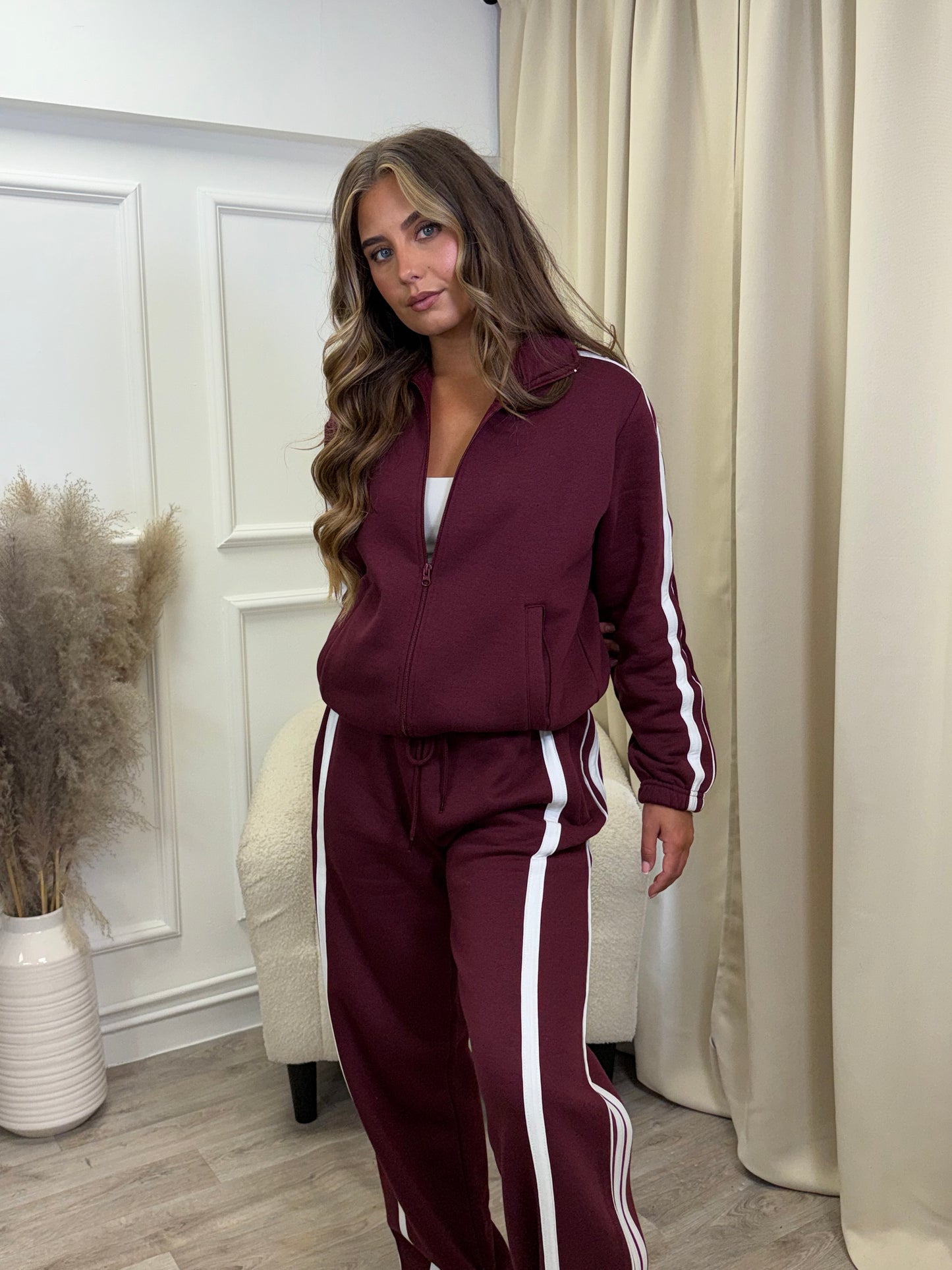 CONTRAST TAPE TRACKTOP & JOGGER SET