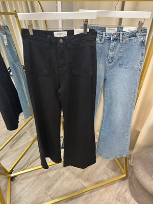 Patch Pocket Denim Flared Jeans regular leg